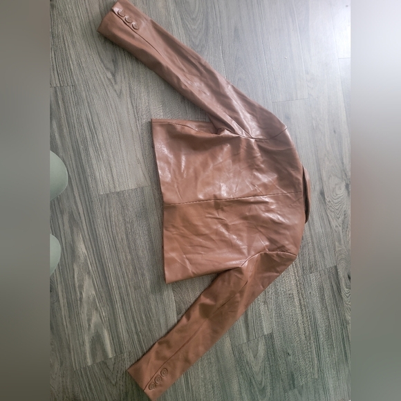 Philosophy Brown Leather Jacket Tailored Cropped Style - Picture 5 of 7